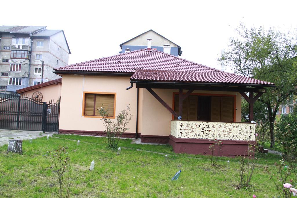 La Mihai Lupeni  Luaran gambar